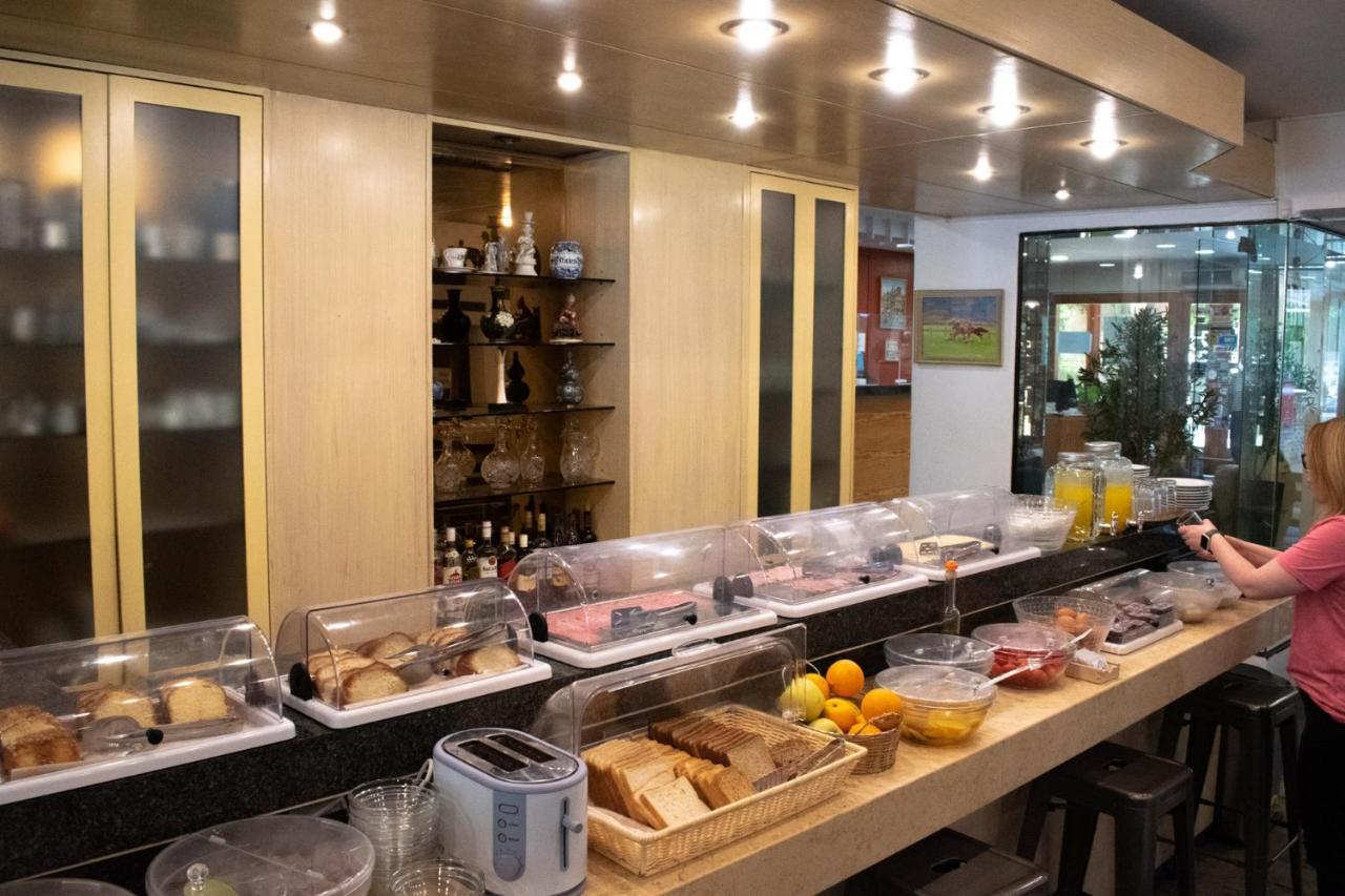 斯蒂凡纳克斯公寓酒店 瓦尔基扎 外观 照片